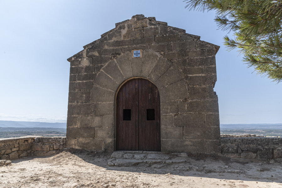 Teruel - Calaceite 31 - Despoblado Ibérico de San Antonio - ermita de San Antonio Abad.jpg